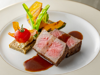 ヒルトン成田 料理・ケーキ画像 1-3