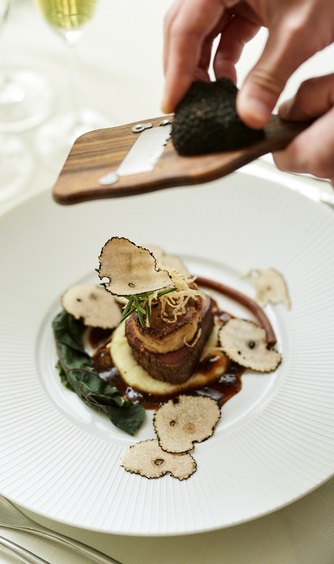 ラヴィマーナ神戸(RAVIMANA KOBE) 料理・ケーキ1画像 2-1