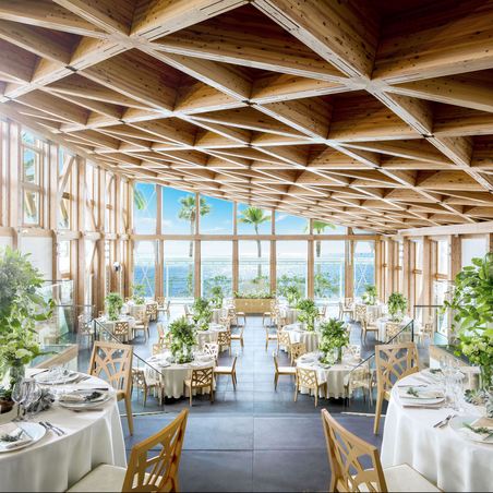 ラヴィマーナ神戸(RAVIMANA KOBE) 瑠璃/木とガラスで造られた開放的な空間画像 2-1