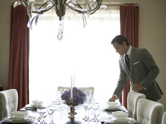 セント レジス ホテル 大阪 スタッフ画像 2-3