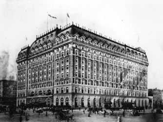 セント レジス ホテル 大阪 スタッフ画像 1-2