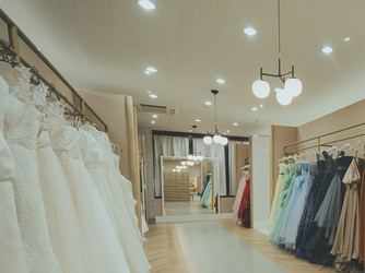 SHIROYAMA HOTEL kagoshima(城山ホテル鹿児島) 衣裳画像 2-3