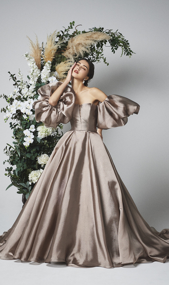 SHIROYAMA HOTEL kagoshima(城山ホテル鹿児島) 衣裳画像 2-1