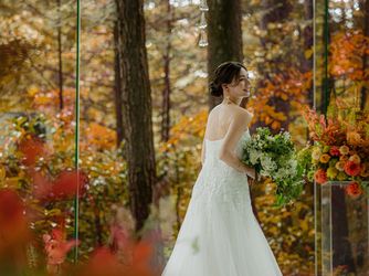 ANELLI 軽井沢(アネーリ 軽井沢) チャペル(紅葉のガラス張りチャペル)画像 2-2