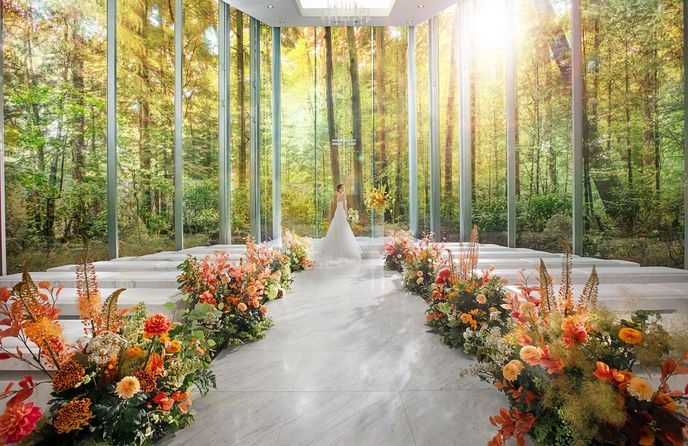 ANELLI 軽井沢(アネーリ 軽井沢) チャペル(紅葉のガラス張りチャペル)画像 1