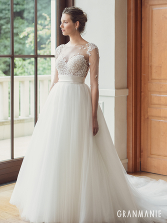 パレスグランデール 衣裳2画像 1-2