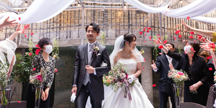 TABLEAUX(タブローズ) セレモニースペース(自然光差し込むテラス挙式)画像 1