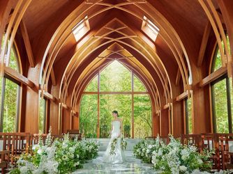 ララシャンス 博多の森 チャペル(【緑があふれるサンタムール教会】)画像 2-4