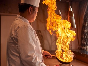 プレジール迎賓館 料理・ケーキ1画像 2-2