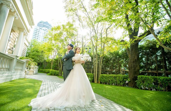 赤坂 アプローズスクエア迎賓館 木漏れ日差し込むガーデンでのフォトタイム画像 1