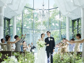 大宮璃宮 チャペル(豊かな滝の流れと緑に包まれた森のチャペル)画像 2-3