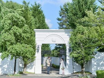 アートグレイス フォレスト迎賓館 チャペル(青空と澄み渡る風に包まれる独立型チャペル)画像 2-1