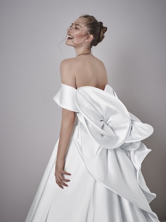 セントグレース大聖堂 衣裳2画像 2-1