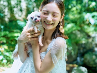 アートグレイス ウエディングシャトー チャペル(緑・空・水に囲まれ笑顔溢れるガーデン挙式)画像 2-3