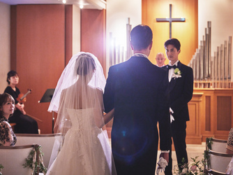 横浜ベイシェラトン ホテル&タワーズ チャペル(光が差し込む【チャペルウエディング】)画像 2-3