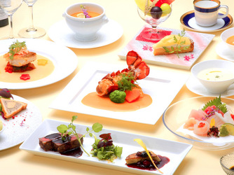 うつくしの杜 射水神社結婚式場 料理・ケーキ画像 2-3