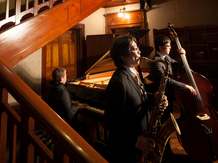 国指定重要文化財 旧松本邸(THE INDUSTRY CLUB OF WEST JAPAN) 庭園が見えるバンケット画像 2-3