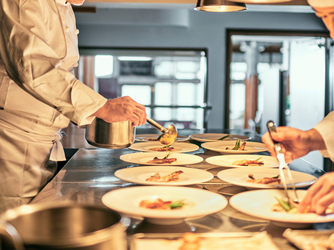 指帆亭 Shihantei Pine Tree Resort ヨットの帆をイメージしたパーティ会場画像 2-2