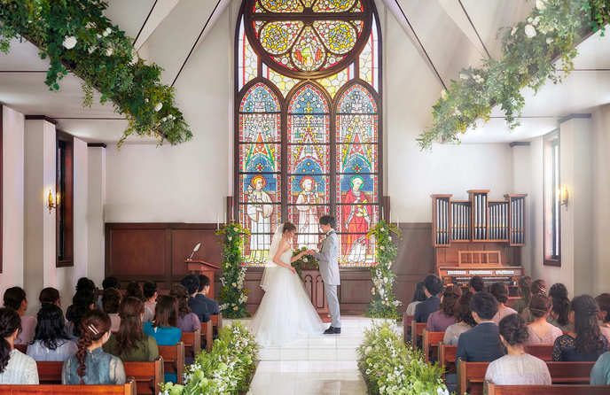 エルセルモ広島 チャペル(【森の大聖堂】石造りの温もり溢れる教会)画像 1