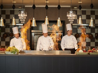 ララシャンス ベルアミー ライブキッチンから提供の料理でおもてなし画像 2-2