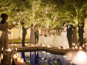 ララシャンス ベルアミー イルミネーションに囲まれる非現実空間画像 2-3