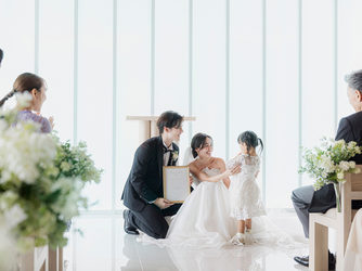 The Opera(オペラ) チャペル(木の温もりを感じる洗練された上質チャペル)画像 2-3