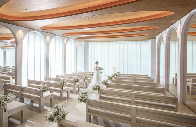 The Opera(オペラ) チャペル(光・木・石の洗練されたデザインチャペル)画像 1