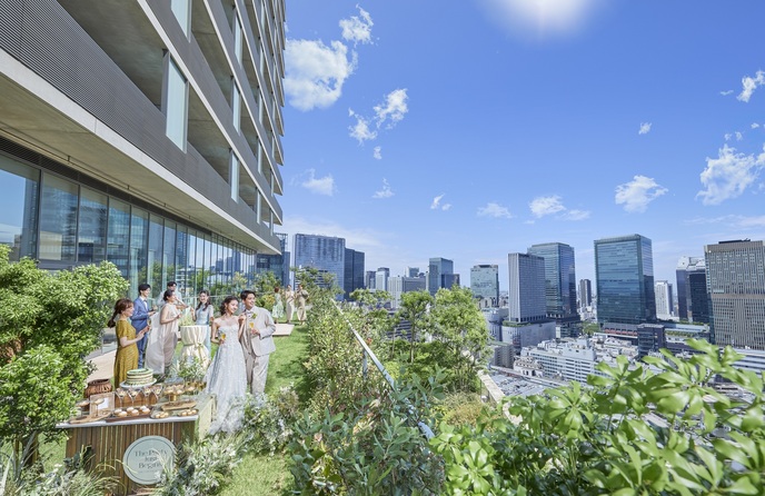 アルモニーアンブラッセ ウエディングホテル ガーデンパーティ画像 1