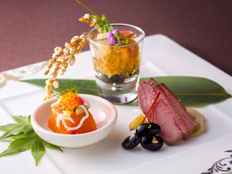 セントアクアチャペルみなとみらい 料理・ケーキ1画像 2-2