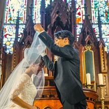 ロイヤル セント ヨーク チャペル(花嫁のドレス姿が美しく見えるよう緻密設計)画像 2-4