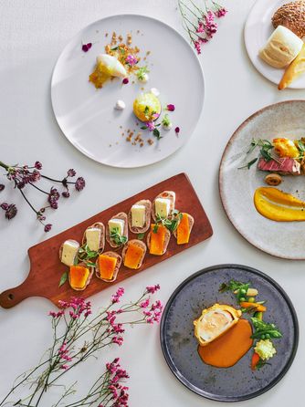 ロイヤル セント ヨーク 料理・ケーキ2画像 1-1