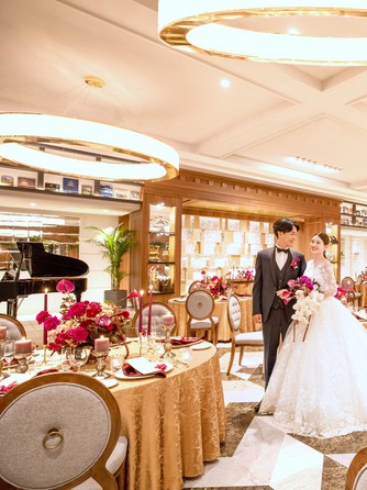 ロイヤル セント ヨーク 洗練された空間で非日常を満喫画像 1-1