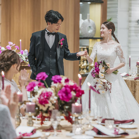 ロイヤル セント ヨーク 洗練された空間で非日常を満喫画像 2-1