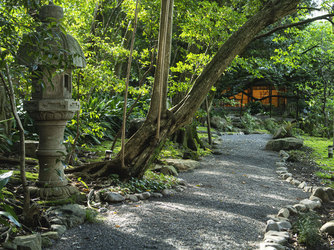 浮月楼(国登録名勝/国登録有形文化財) 庭園2画像 2-2