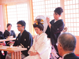 スタイリッシュウェディング ヴィーナスコート 長野の神社 戸隠神社 武井神社 のフォトギャラリー ゼクシィ