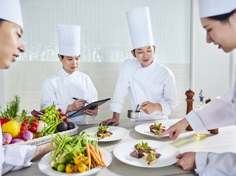 アニヴェルセル 長野 料理・ケーキ1画像 2-1