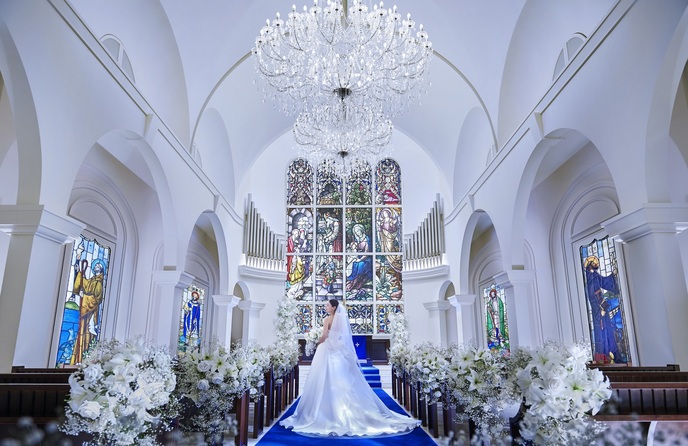 アニヴェルセル 長野 唯一無二の大聖堂&1組全館貸切WD♪画像 1