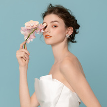 アニヴェルセル 江坂(新大阪) 衣裳画像 1-4