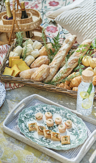 アニヴェルセル 江坂(新大阪) キャトルセゾン画像 2-1