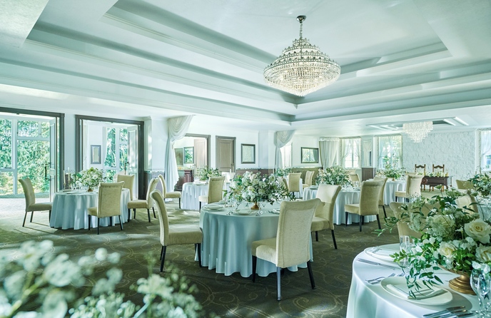 定禅寺ガーデンヒルズ迎賓館 定禅寺通りの自然が映えるパーティ会場画像 1