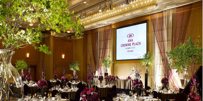 ANAクラウンプラザホテル富山 【披露宴会場】鳳画像 1