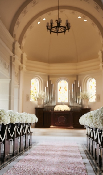 ア・ラ・モード パレ&ザ・リゾート チャペル(上品な大聖堂で憧れの挙式を)画像 2-1