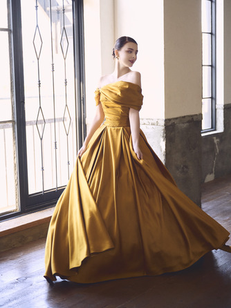 HILLTOP THE SQUARE (ヒルトップ ザ スクエア) 衣裳画像 2-2