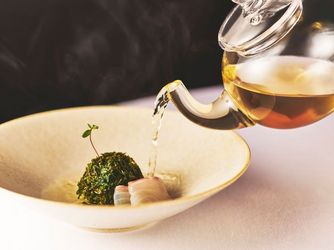 RESTAURANT VITRA NAGOYA 料理・ケーキ2画像 2-2