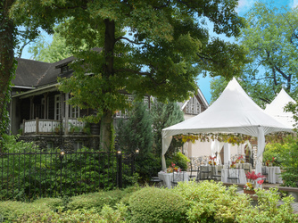 フェリーチェガーデン日比谷(日比谷公園内) 緑に包まれた 外国風ガーデンウエディング画像 2-2