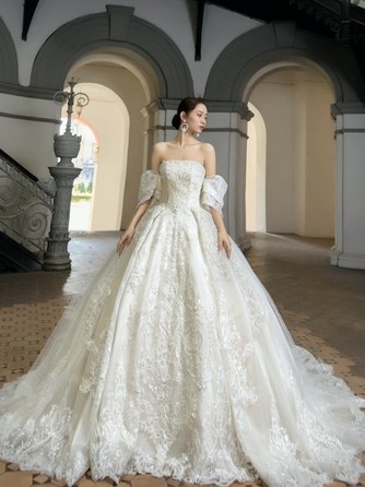 ホテルフラッグス佐世保九十九島 衣裳1画像 1-1