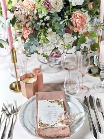 Bleu Blanc(ブルー:ブラン) らせん階段からの入場は一際華やかな瞬間に画像 1-2