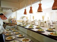 ensoleille(アンソレイユ) 【パーティ会場】ガーデン隣接の明るい会場画像 2-3