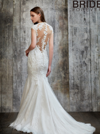 ロイヤルチェスター長崎 ホテル&リトリート 衣裳1画像 2-1