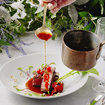 ホテル鐘山苑 料理・ケーキ画像 1-3